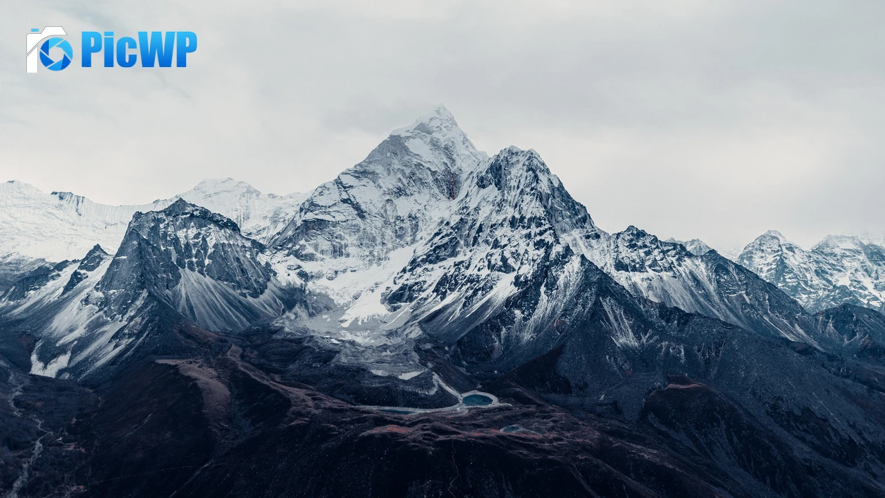 Mount Everest Mountain Peak 6K PC Wallpaper