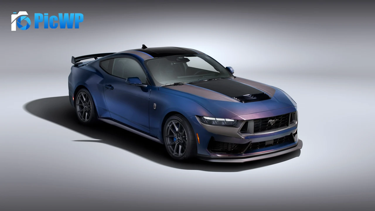 Ford Mustang Dark Horse 2024 8K PC Wallpaper
