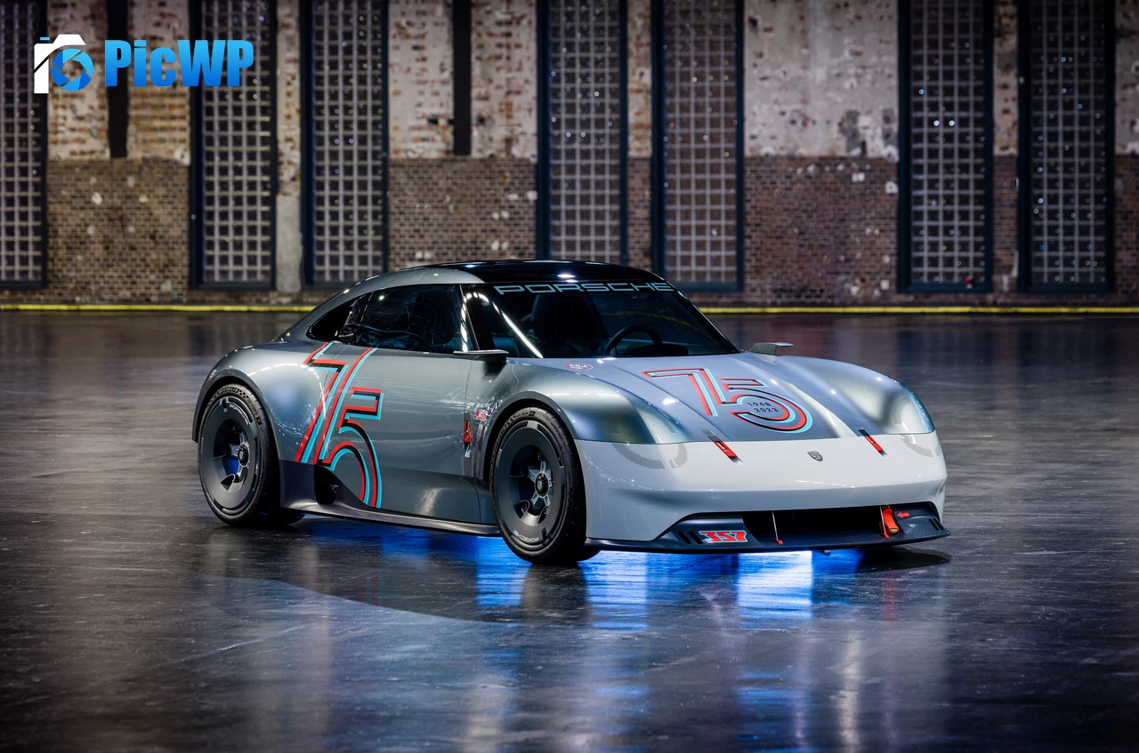 Porsche Vision 357 8K PC Wallpaper