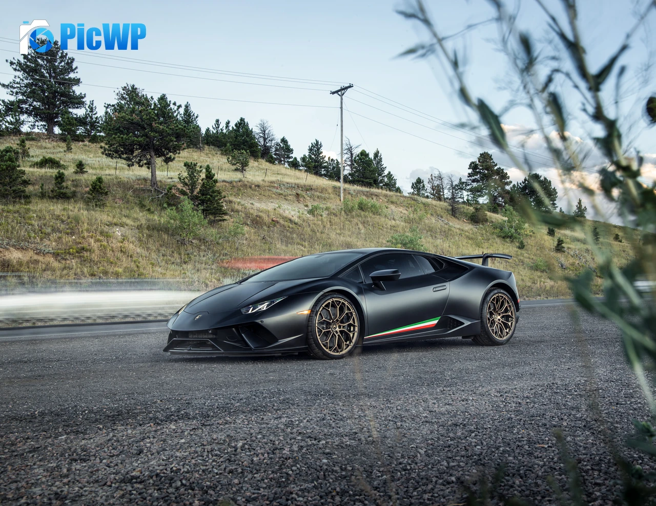 Lamborghini Huracan Performante 6K PC Wallpaper
