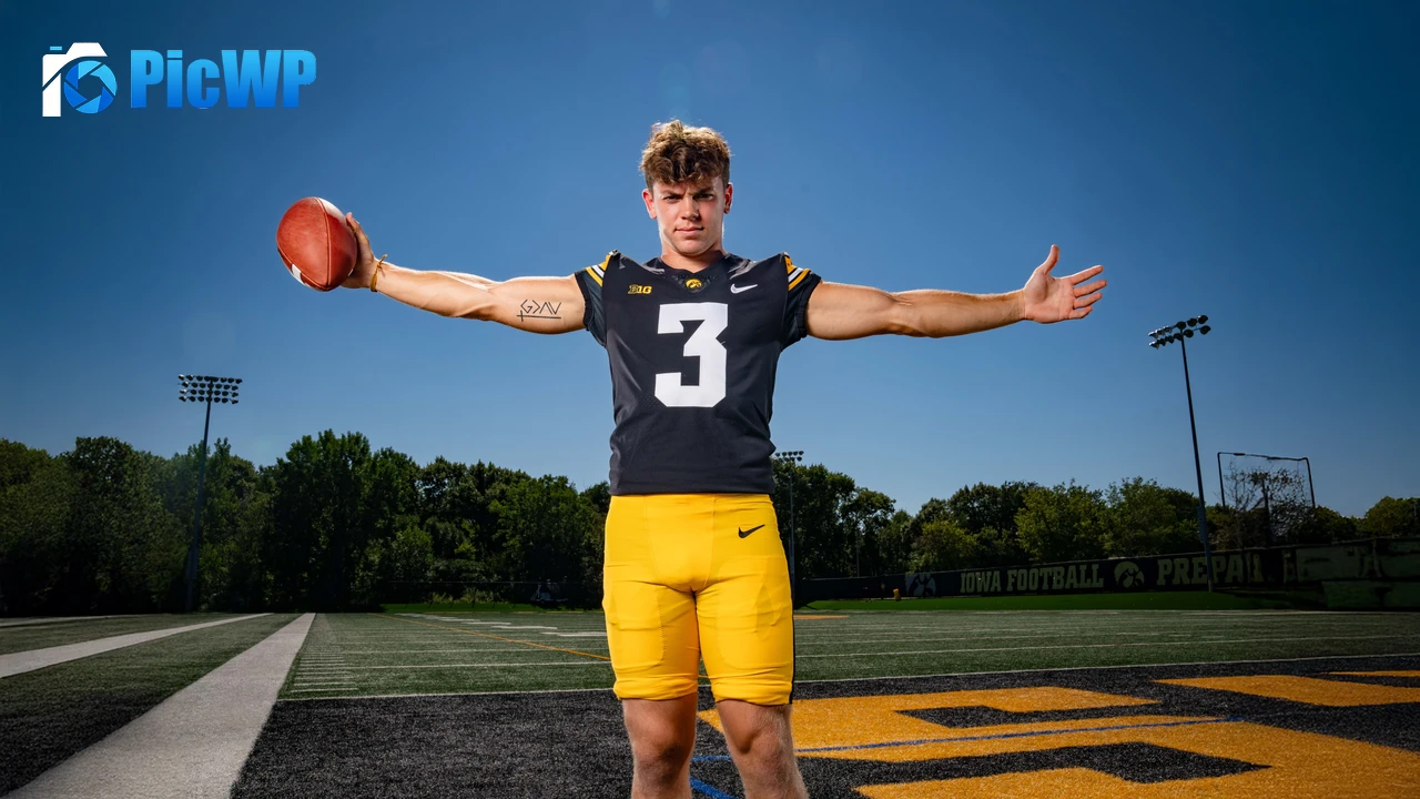 Cooper DeJean 6K PC Wallpaper