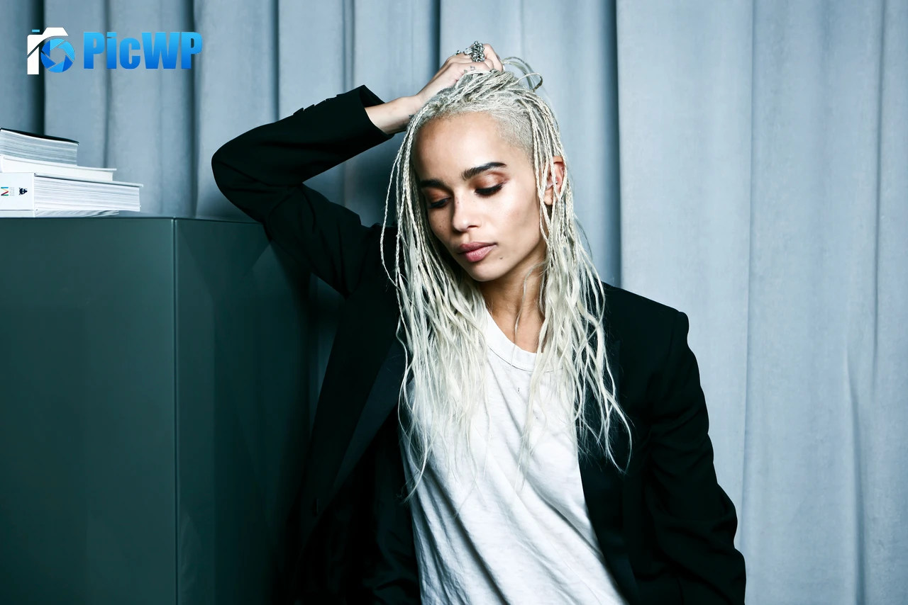Zoe Kravitz 6K PC Wallpaper
