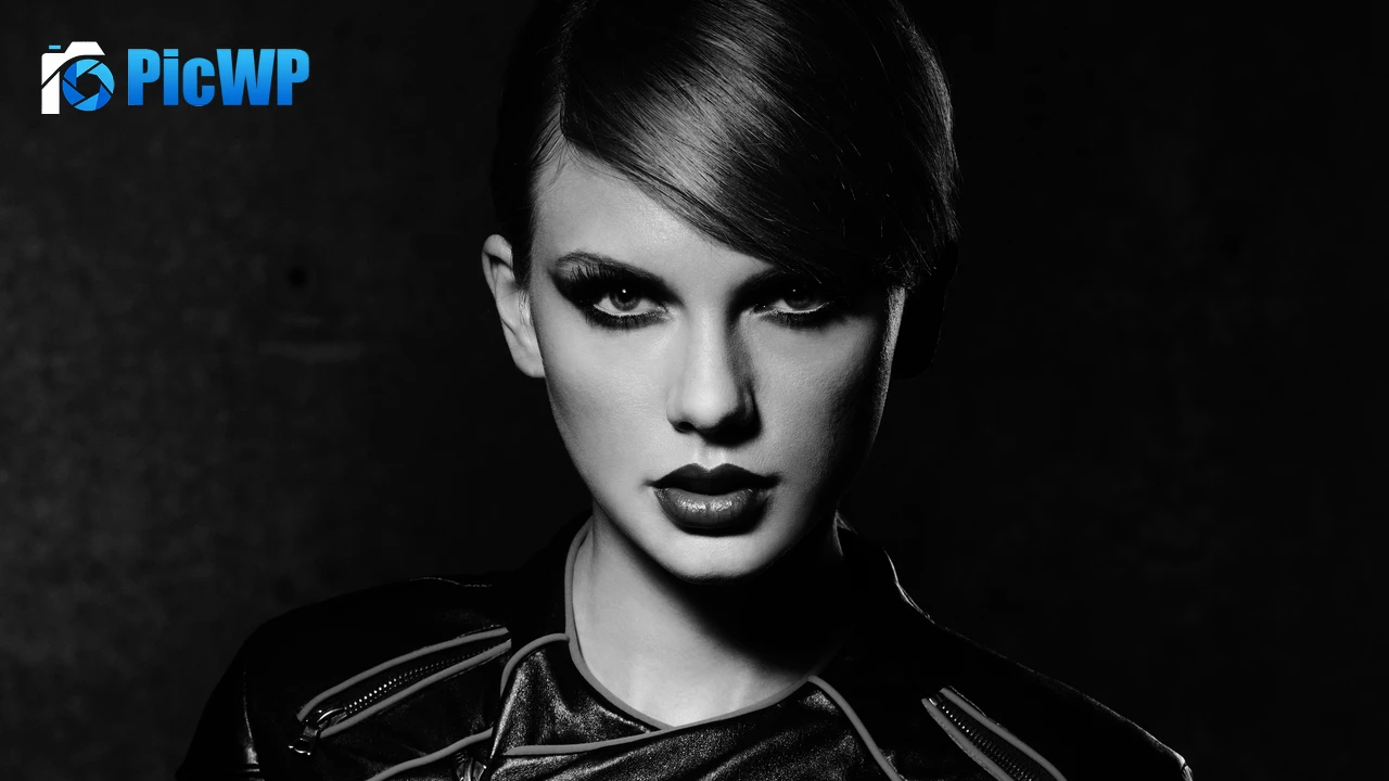 Taylor Swift Monochrome 9K PC Wallpaper