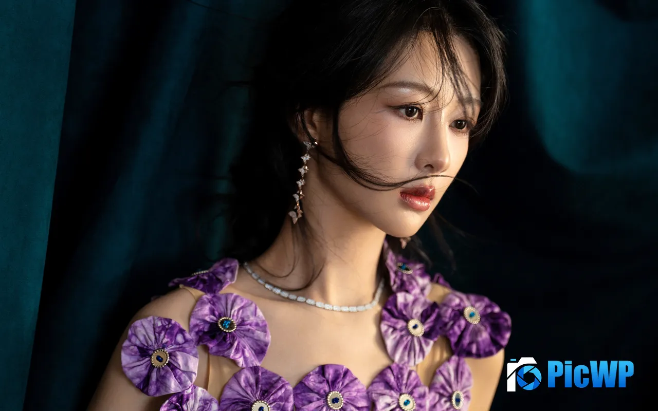 Yang Zi Beauty Celebrity Fashion Star Actress 5K PC Wallpaper