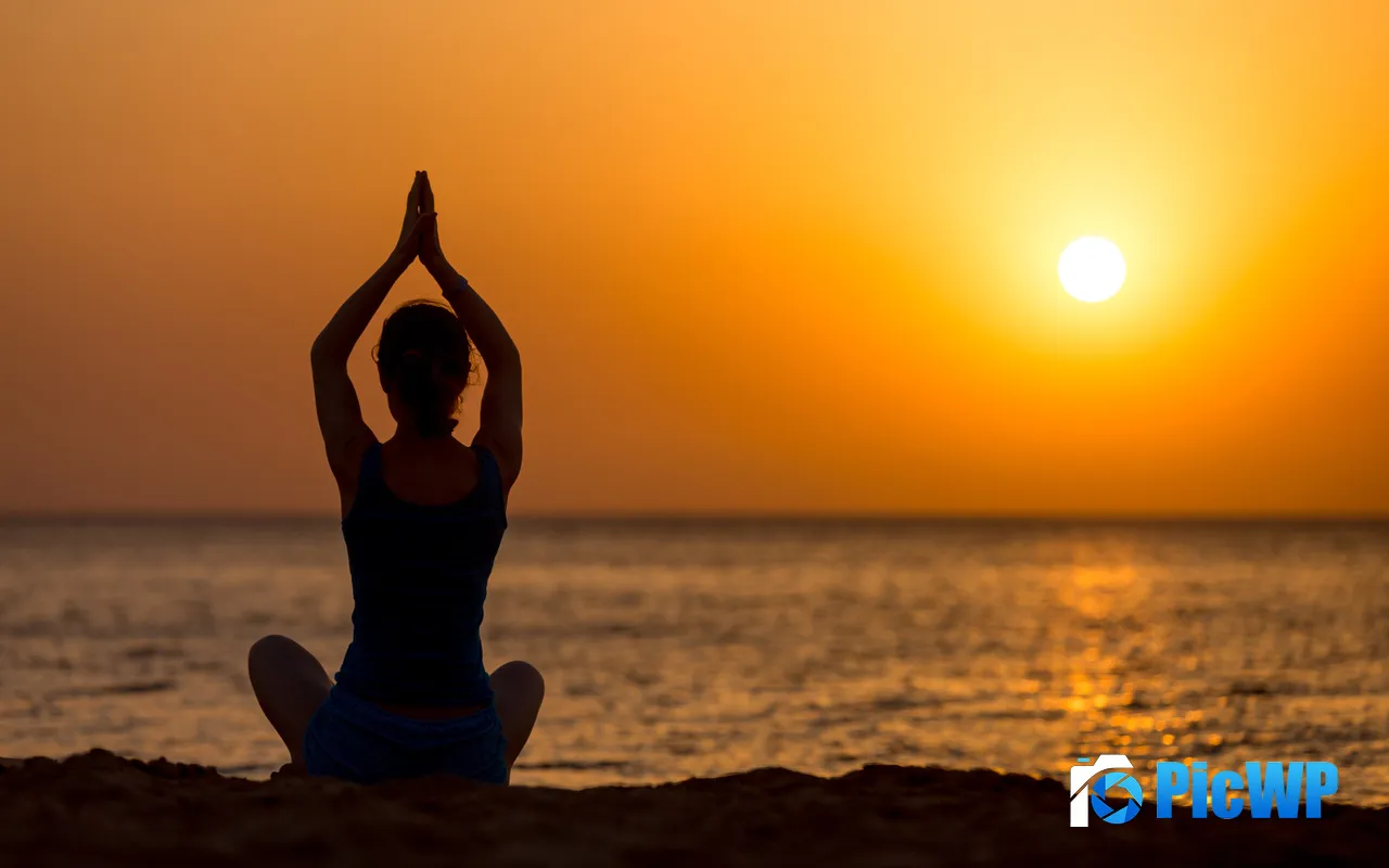 Yoga Practice Fitness Exercise Beach Sunset 5K PC Wallpaper