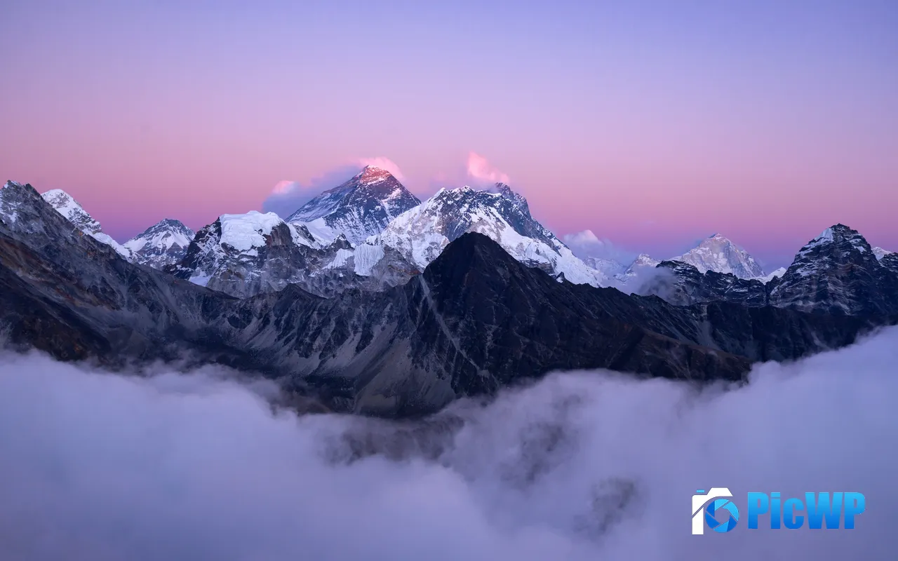 Mount Everest <font color=red>Sunset</font> Clouds Himalaya Nepal 5K PC Wallpaper