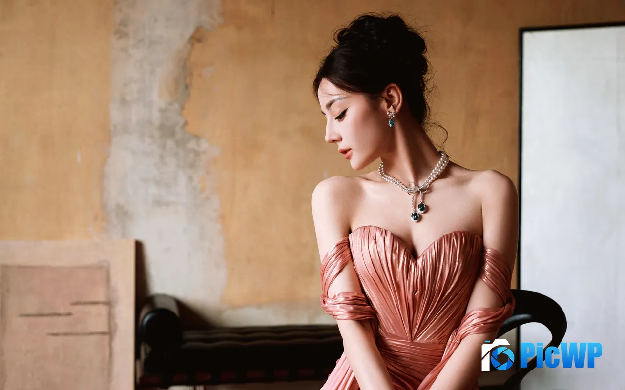 Dilraba Fashion Magazine <font color=red>Actress</font> Star Photo 5K PC Wallpaper