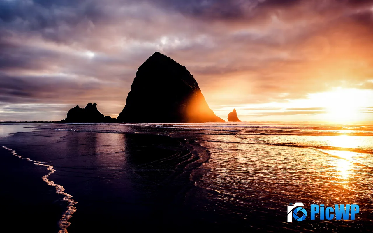 Dramatic Sunset Rocky Coastline Cannon Beach USA 5K PC Wallpaper
