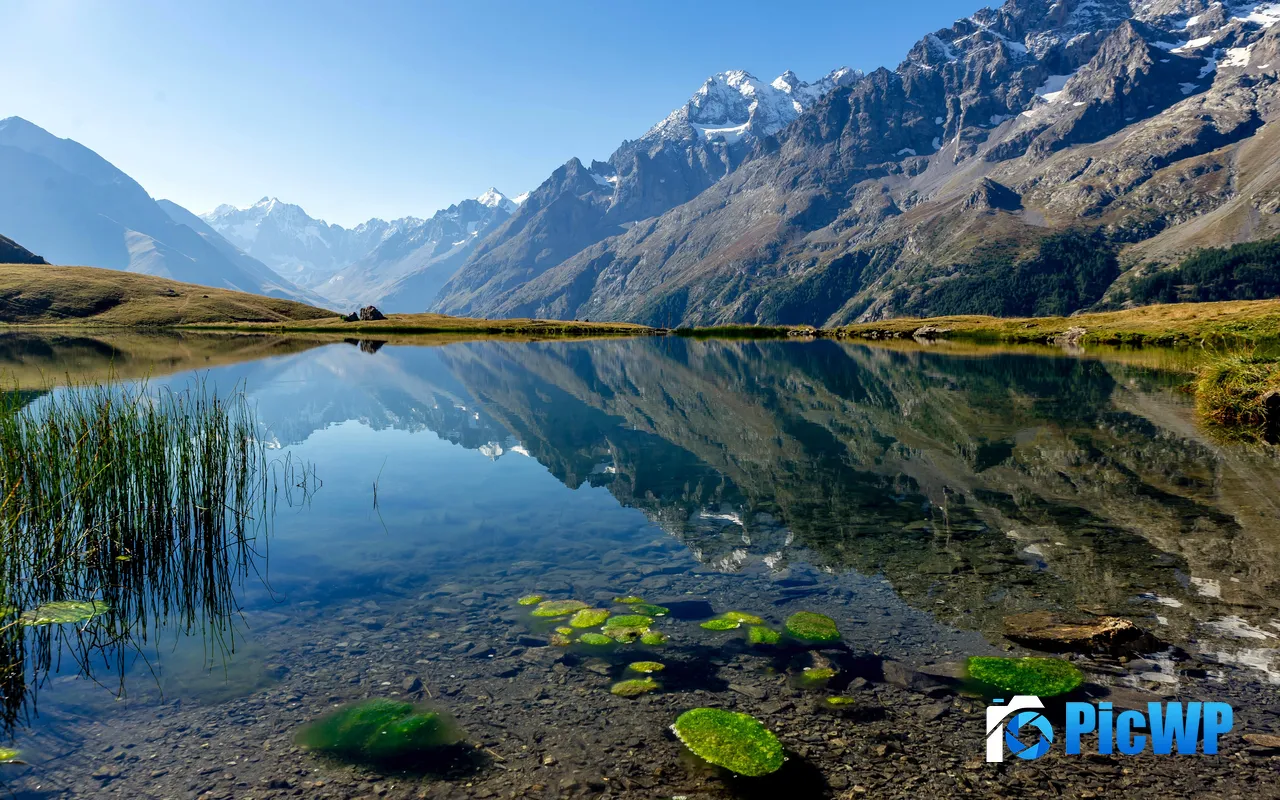 Snow Mountains Valley Lake Summer Nature <font color=red>Scenery</font> 5K PC Wallpaper