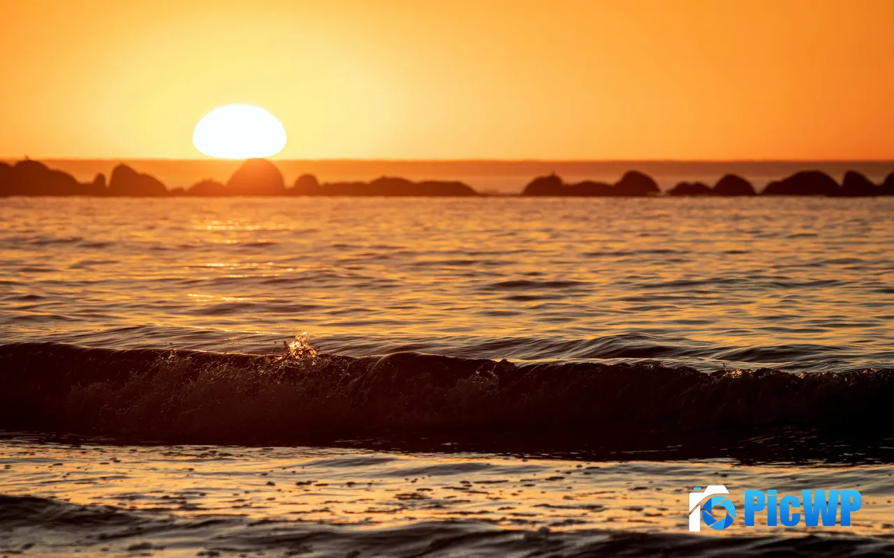 Sunset Coast <font color=red>Wave</font>s Paternoster South Africa 5K PC Wallpaper