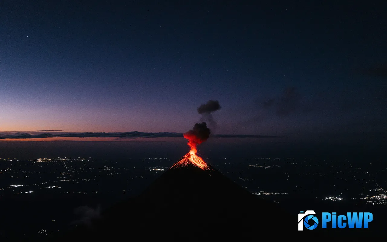 Guatemala Sunrise El Fuego Volcano Eruption Landscape 5K PC Wallpaper