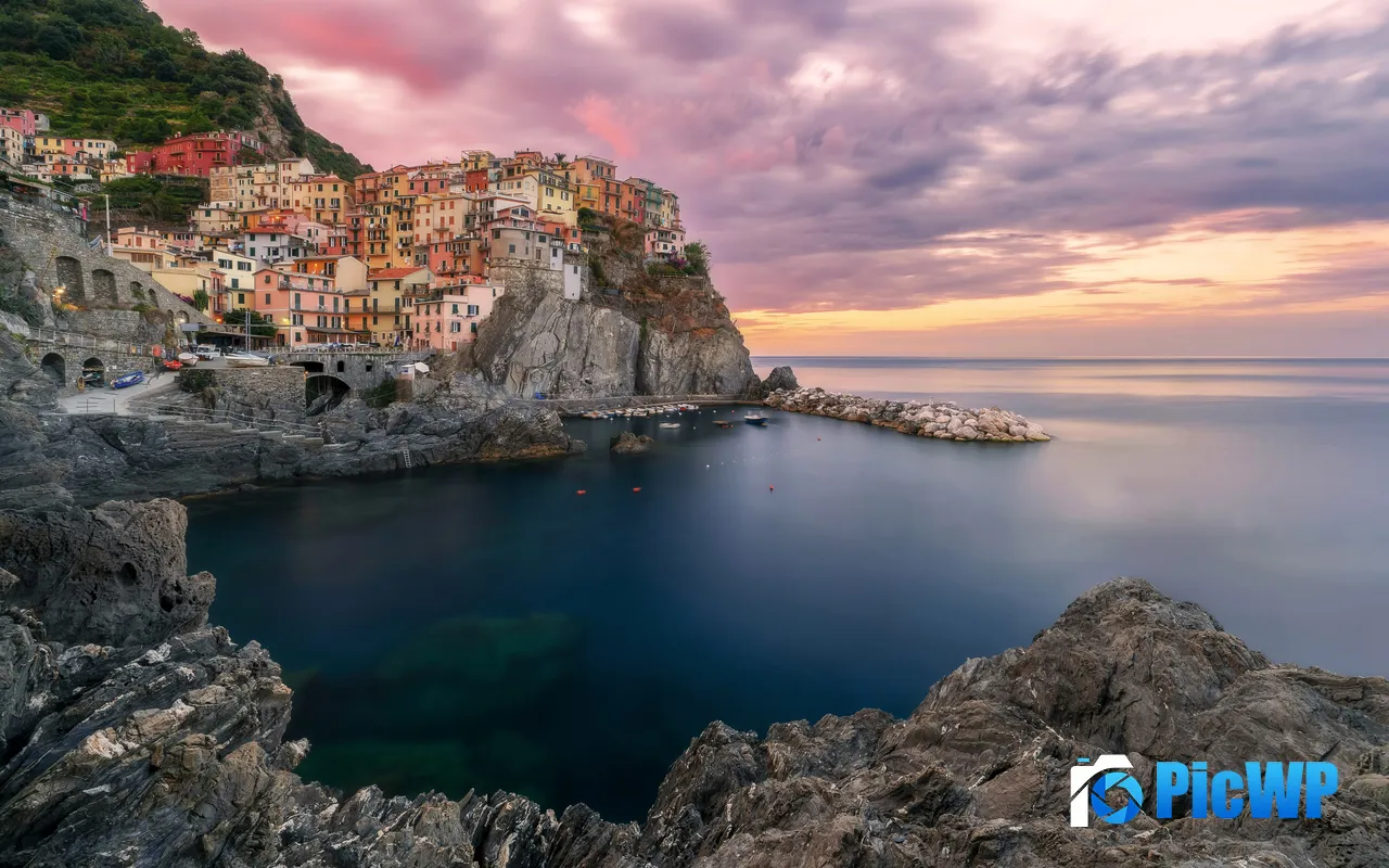 Port Colorful Village Cliff Sea Sunset Manarola Italy 5K PC Wallpaper