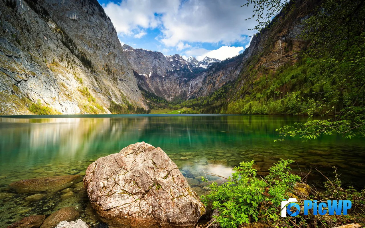Valley Rock Schonau Shore of Lake Konigssee Germany 5K PC Wallpaper