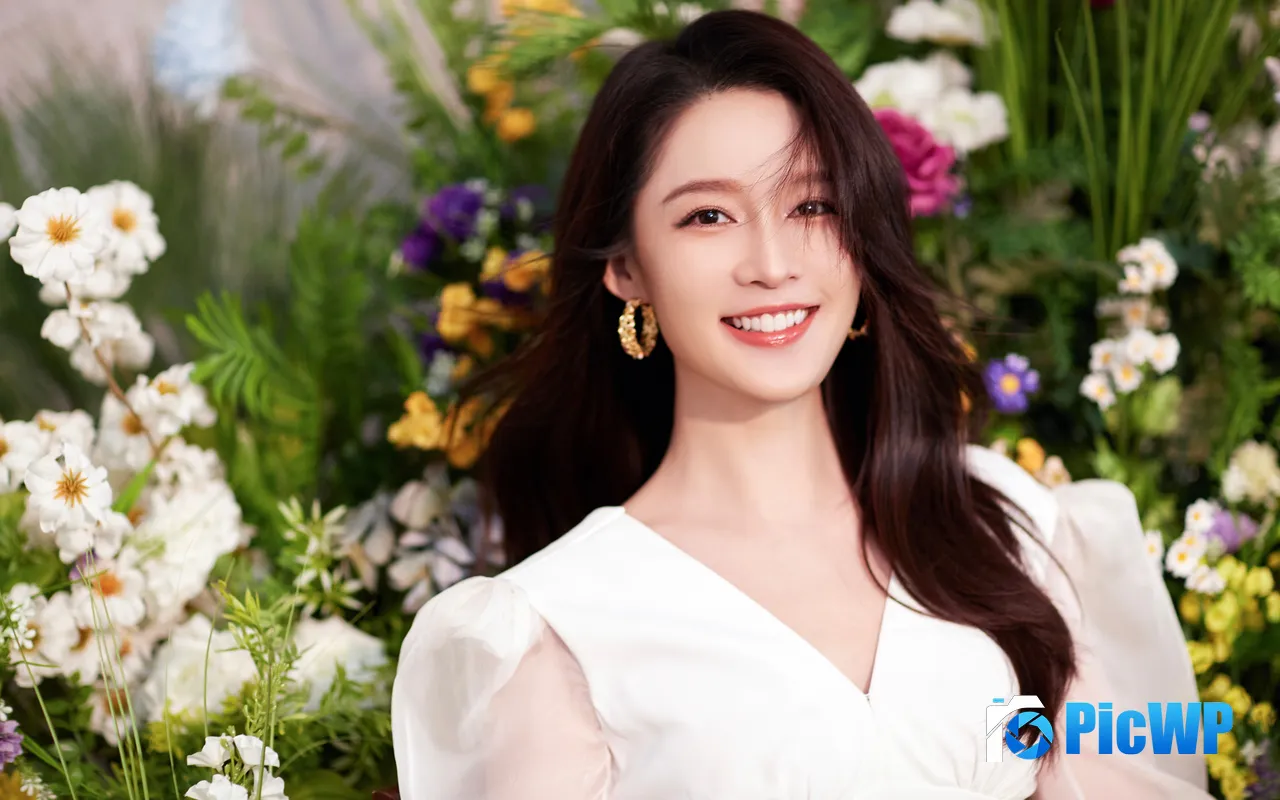 Li Qin 2026 China Celebrities Actress Fashion Model Photo 5K PC Wallpaper