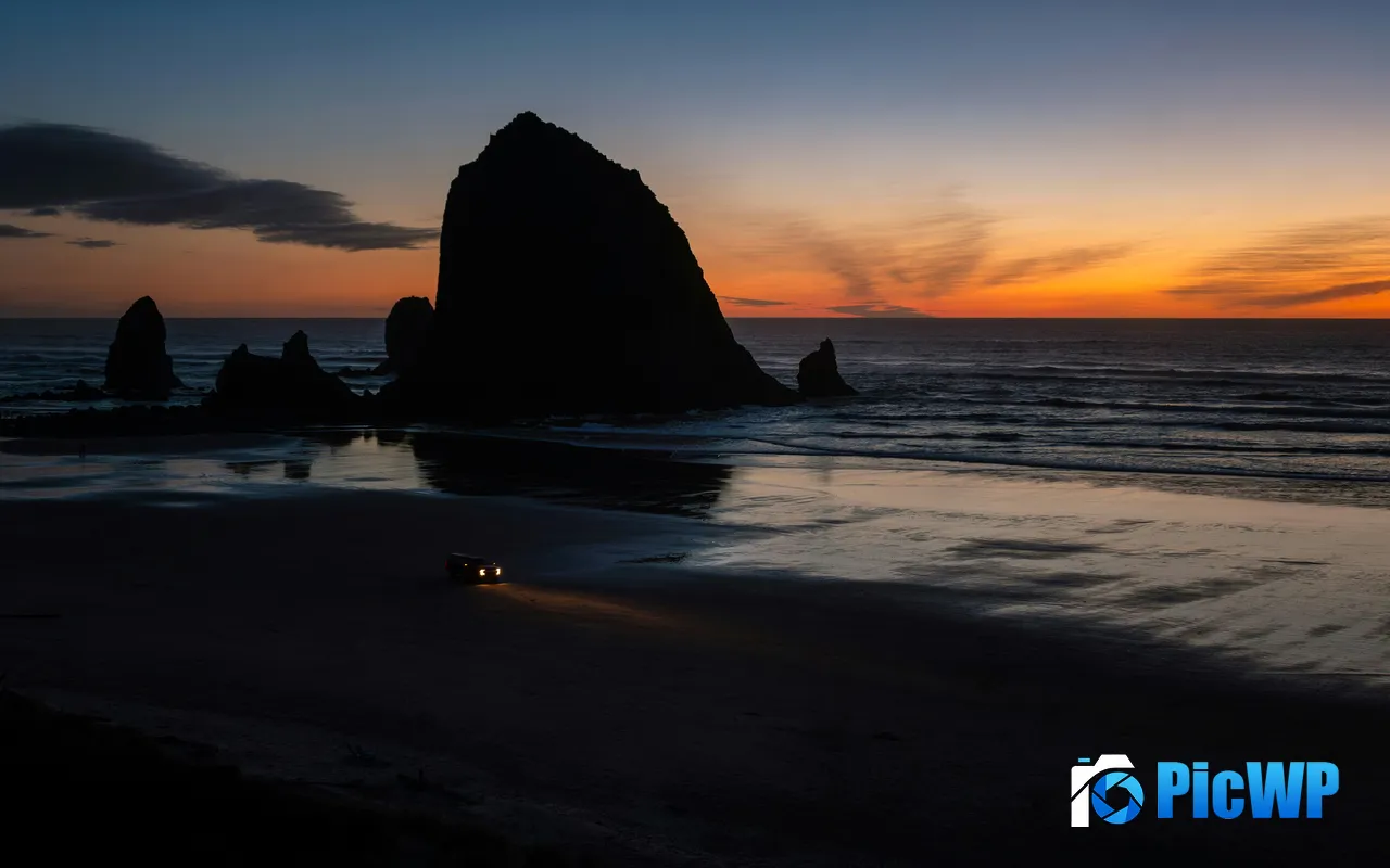 Rock Dusk Summer Cannon Beach Oregon USA 5K PC Wallpaper