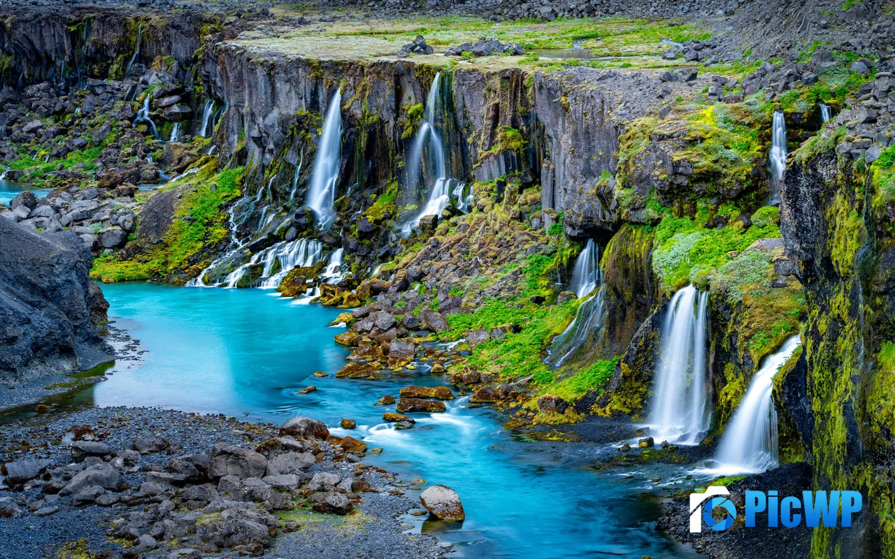 Sigoldugljufur Canyon R<font color=red>iv</font>er Waterfall South Iceland 5K PC Wallpaper