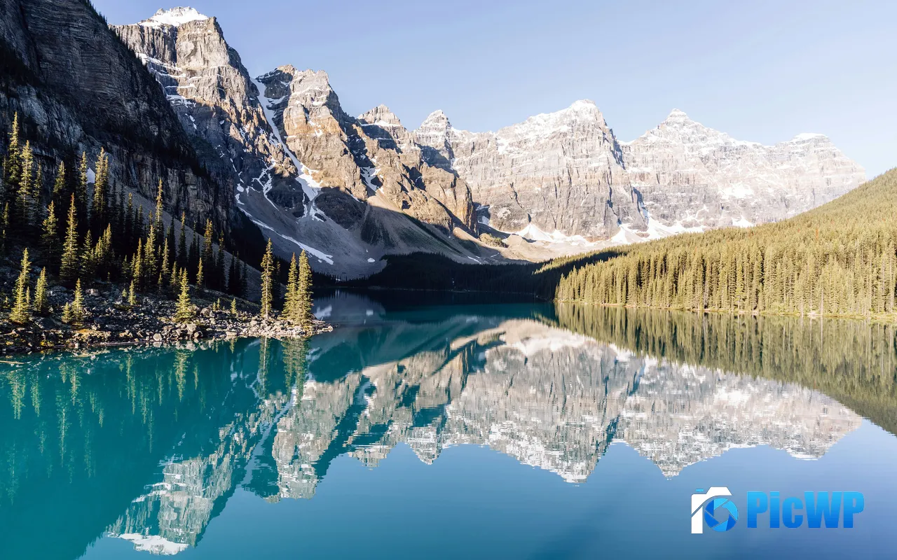 Summer Glacier Lake Banff National Forest Park Canada 5K PC Wallpaper