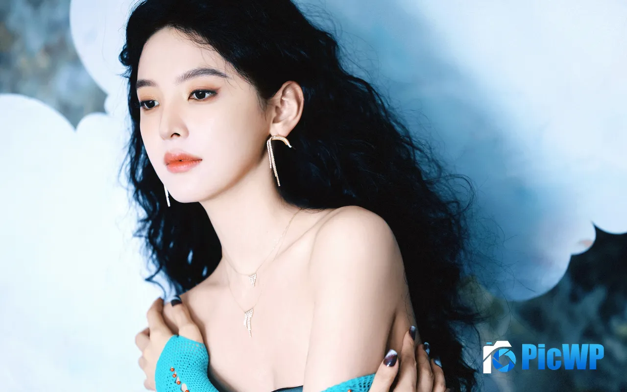 China Charm Youth Fashion Beauty Actress Photo 5K PC Wallpaper
