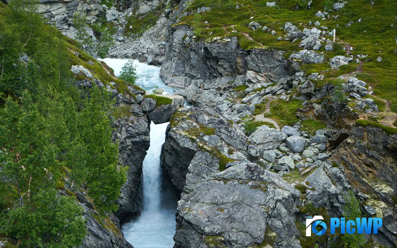 Waterfall Scenery Rock Outdoors Moss Cliff 5K PC Wallpaper