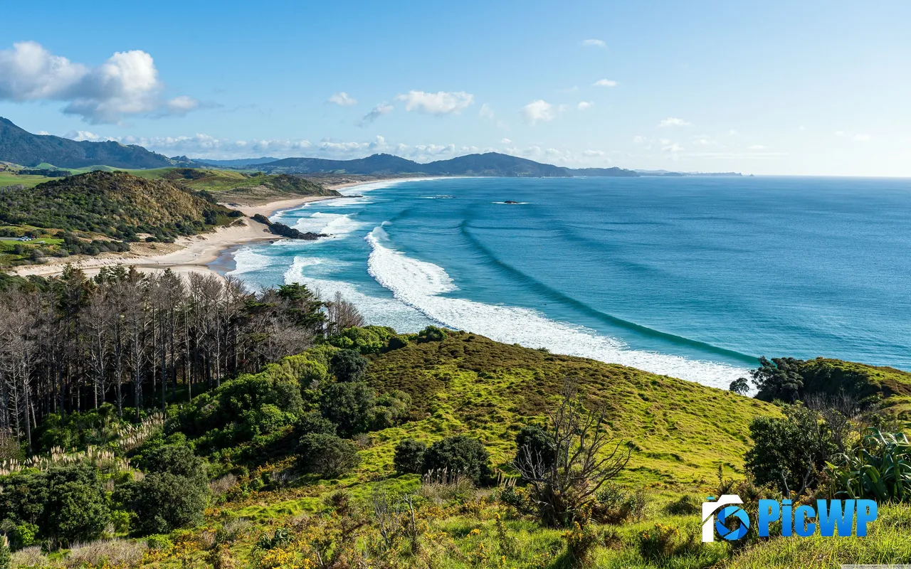 Blue Pacific Ocean Bay Coast Beach Panorama 5K PC Wallpaper