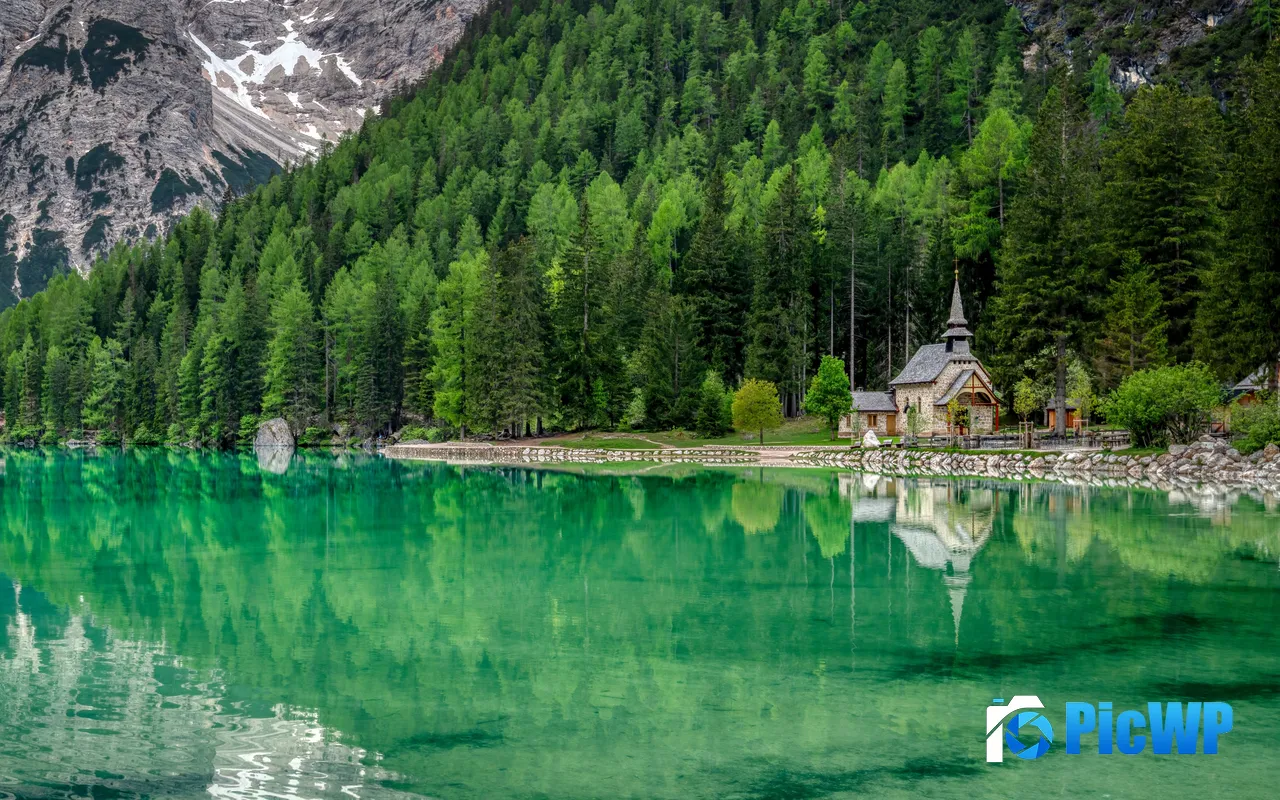 Jungle Foothills Alpine Sacred Place Church Green Lake 5K PC Wallpaper