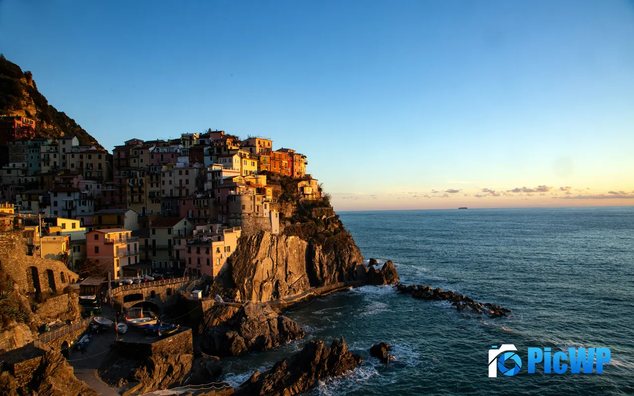 Sunset Pier Sea Bay Manarola Sao Paulo Italy 5K PC Wallpaper