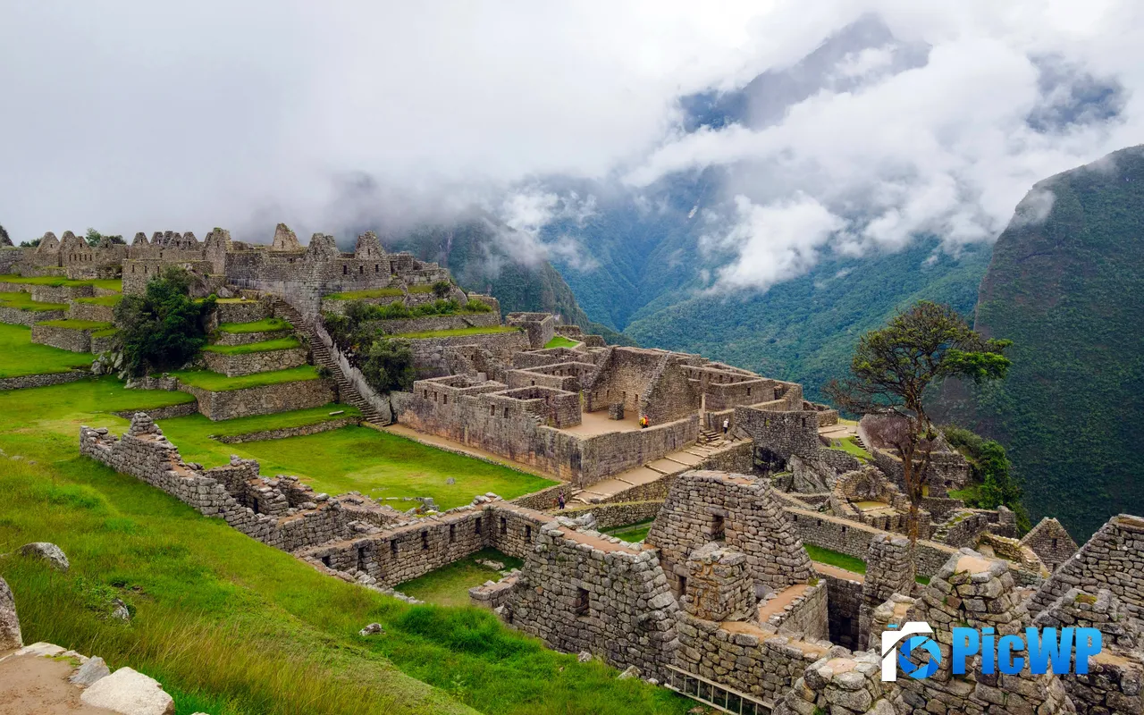 <font color=red>Mi</font>st Cultural Relics Cloud village Machu Picchu Peru 5K PC Wallpaper
