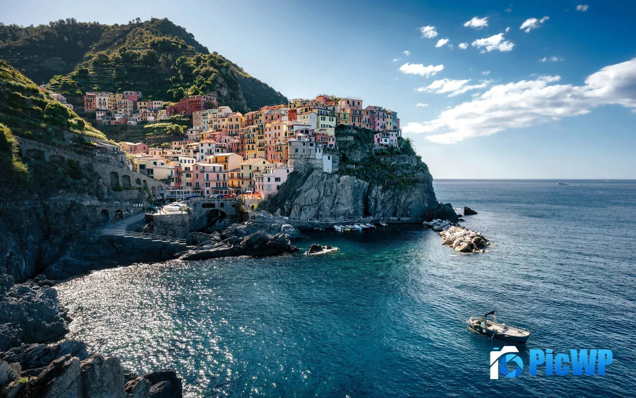 Pier Port Town Bay Manarola Sao Paulo Italy 5K PC Wallpaper
