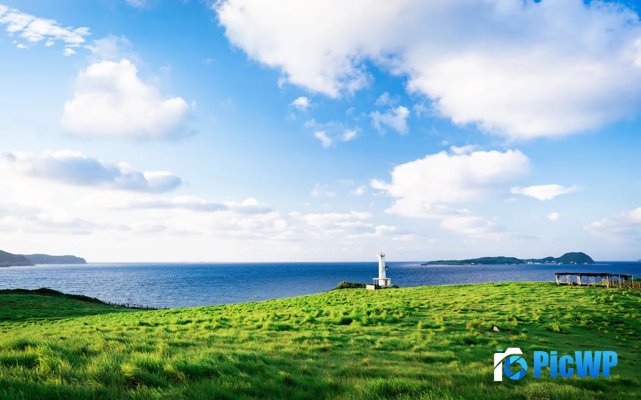 Beacon Coastal Ocean Green Meadow Seaside 5K PC Wallpaper