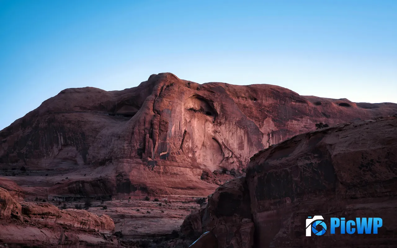 Moab Utah USA Rock Mountain Range Blue Sky 5K PC Wallpaper
