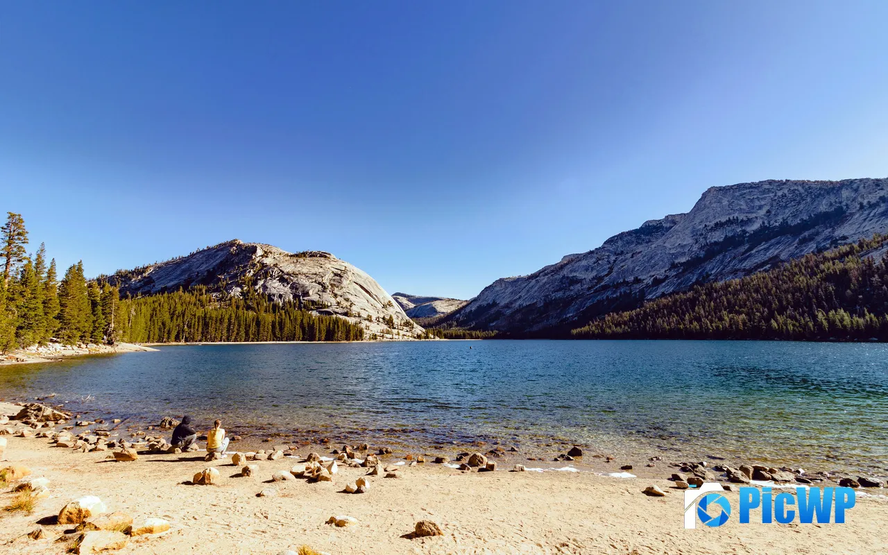 Plateau Lake Yosemite National Park California USA 5K PC Wallpaper