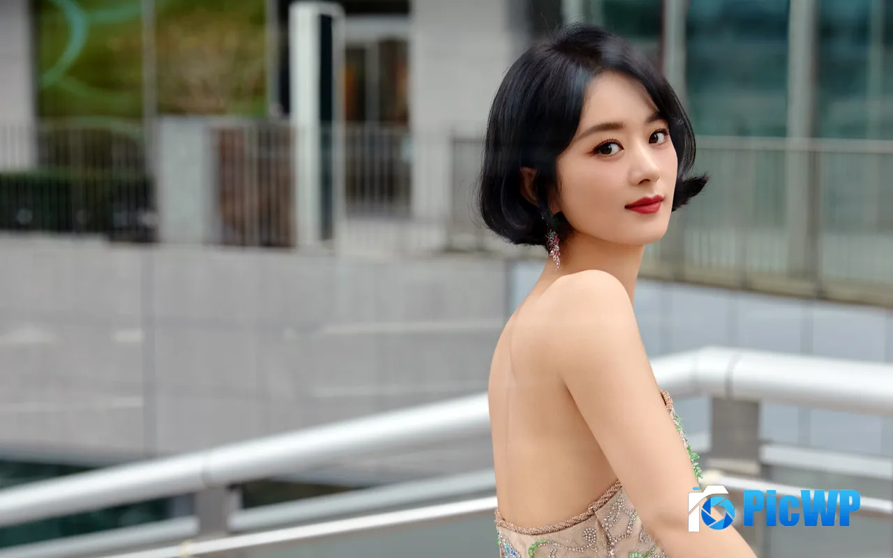 Zhao <font color=red>Li</font>Ying 2025 Youth Pop Fashion Star Actress 5K PC Wallpaper