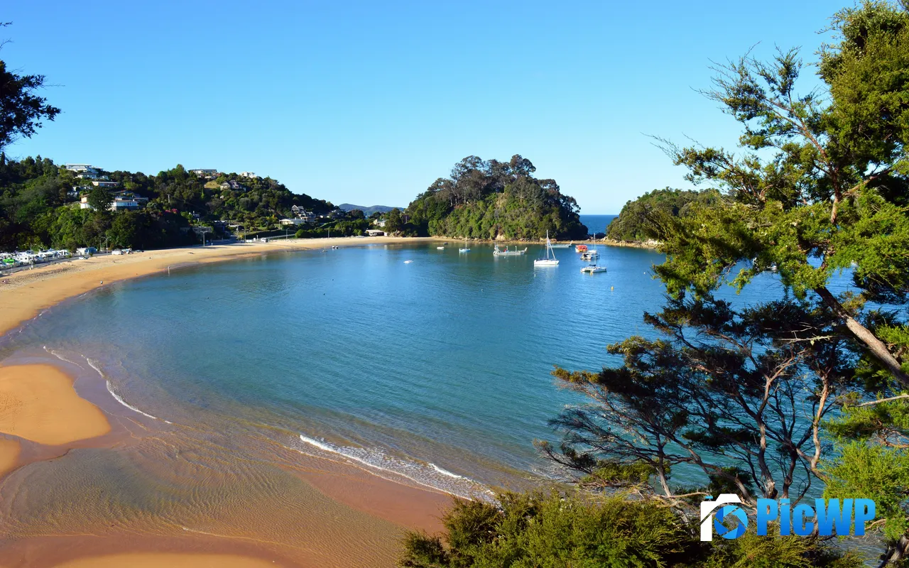 Bay Coast Kaiteriteri Beach Tasman New Zealand 5K PC Wallpaper