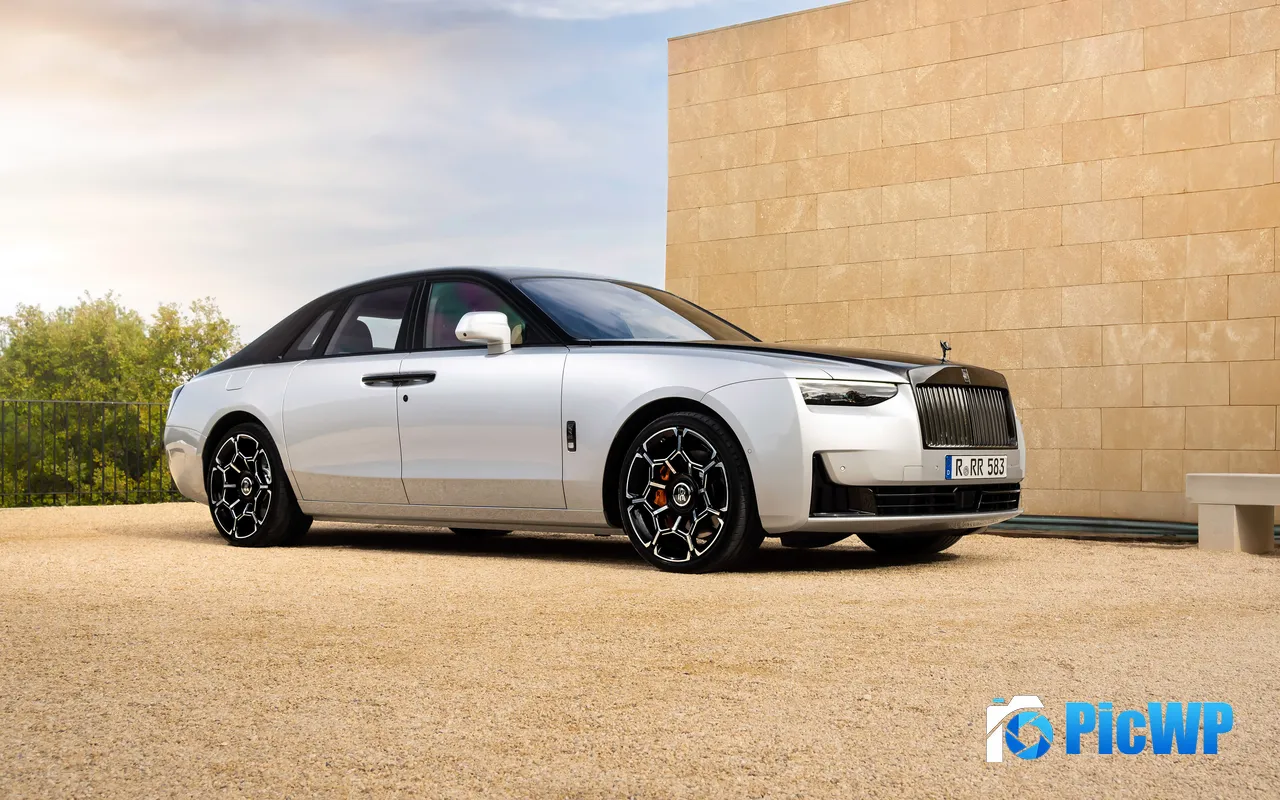 Rolls Royce <font color=red>2025</font> Black Badge Ghost Aesthete 5K PC Wallpaper