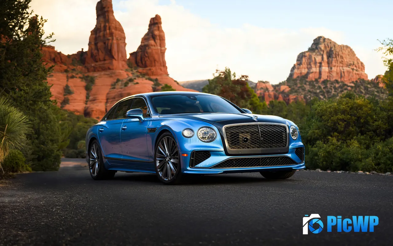 2025 Bentley <font color=red>Flying</font> Spur Speed Supercar 5K PC Wallpaper