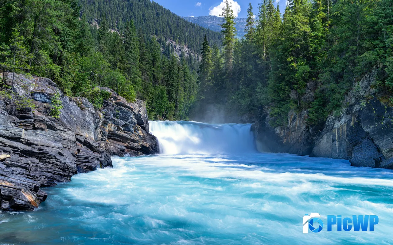 River <font color=red>Forest</font> Overlander Falls British Columbia Canada 5K PC Wallpaper