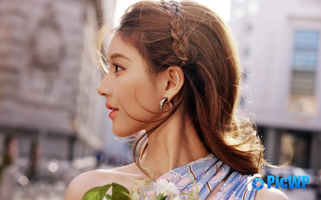 Lusi Zhao China Youth Pop Fashion Star <font color=red>Actress</font> 5K PC Wallpaper