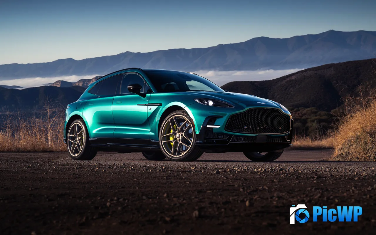 2026 Aston Martin DBX Supercar Concept Car 5K PC Wallpaper