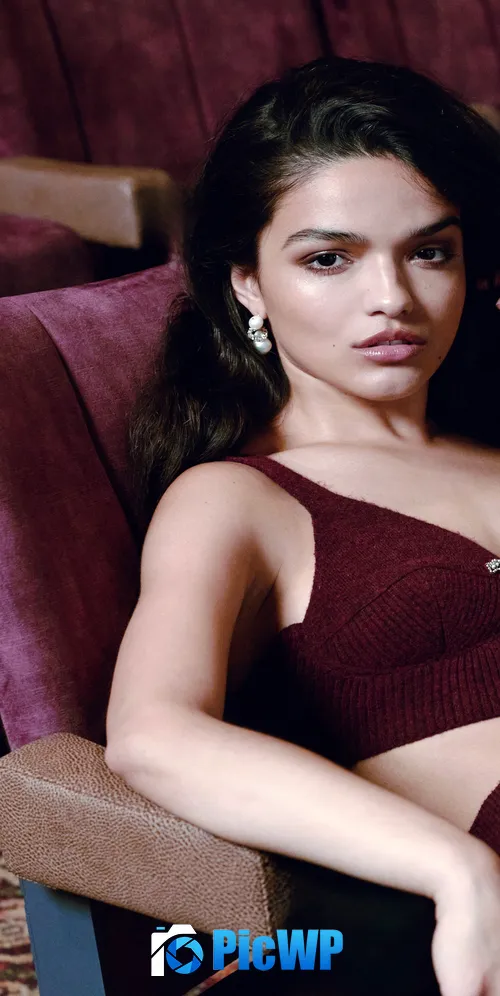 Rachel Zegler Glamour Magazine 3K Mobile Wallpaper