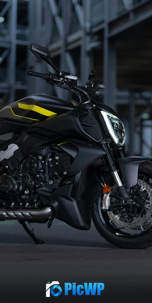 Ducati Diavel V4 Black Roadster 2025 3K Mobile Wallpaper