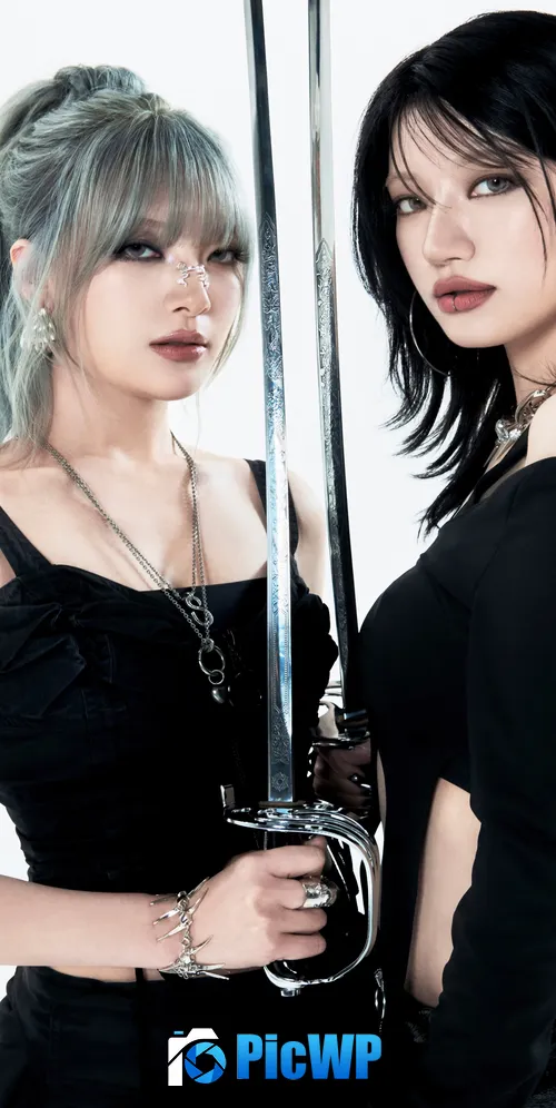 Moon Sua X Siyoon - Snap 3K Mobile Wallpaper