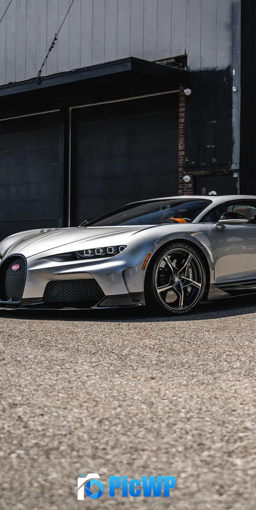 Bugatti Chiron Super Sport Outdoor 3K Mobile Wallpaper