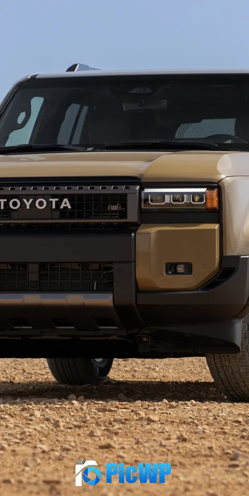 Toyota Land Cruiser 2025 3K Mobile Wallpaper