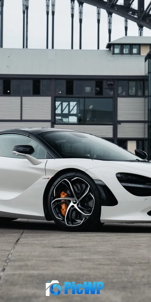 McLaren 750S Spider 3K Mobile Wallpaper