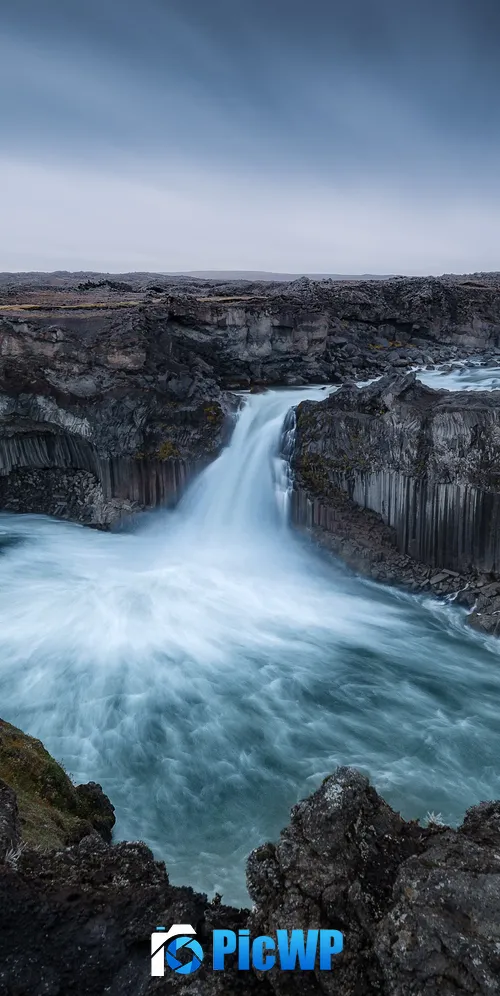 Aldeyjarfoss waterfall Iceland 3K Mobile Wallpaper