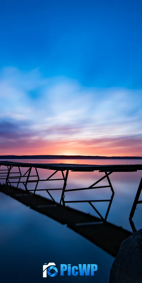 Sunrise Long exposure 3K Mobile Wallpaper