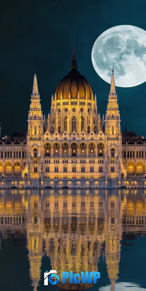 Hungarian Parliament Building Budapest 3K Mobile Wallpaper