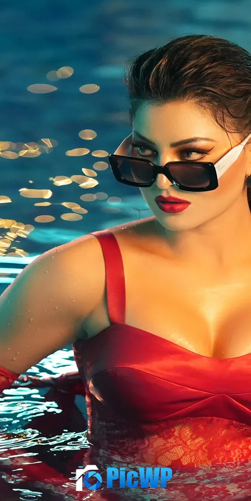 Urvashi Rautela 3K Mobile Wallpaper