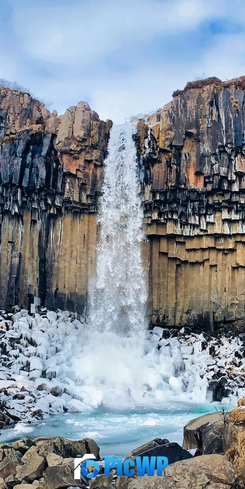 Svartifoss waterfall Svartifoss Trail 3K Mobile Wallpaper