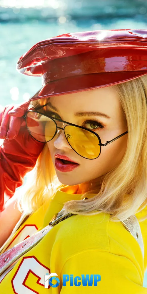 Dove Cameron Blonde 3K Mobile Wallpaper